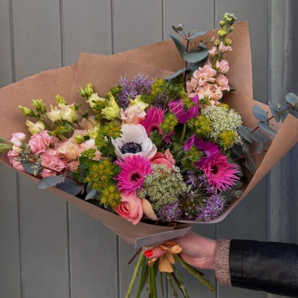 Seasonal Bouquet Size L